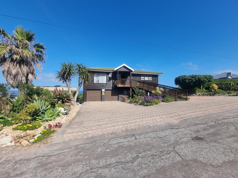 4 Bedroom Property for Sale in Dana Bay Western Cape
